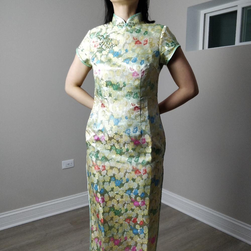 NWOT Green floral embroidered Qipao Cheongsam - Picture 7 of 9